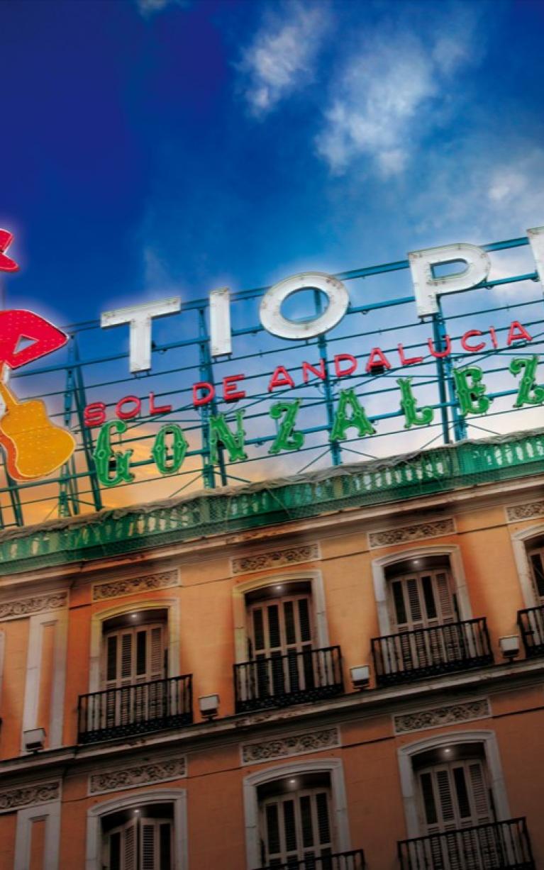 Luminous poster of Tío Pepe located in the Plaza Mayor of Madrid.